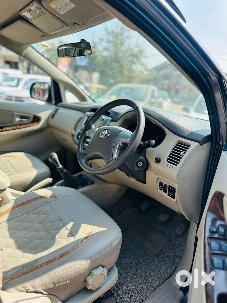 Toyota Innova 2.0 V, 2014, Diesel