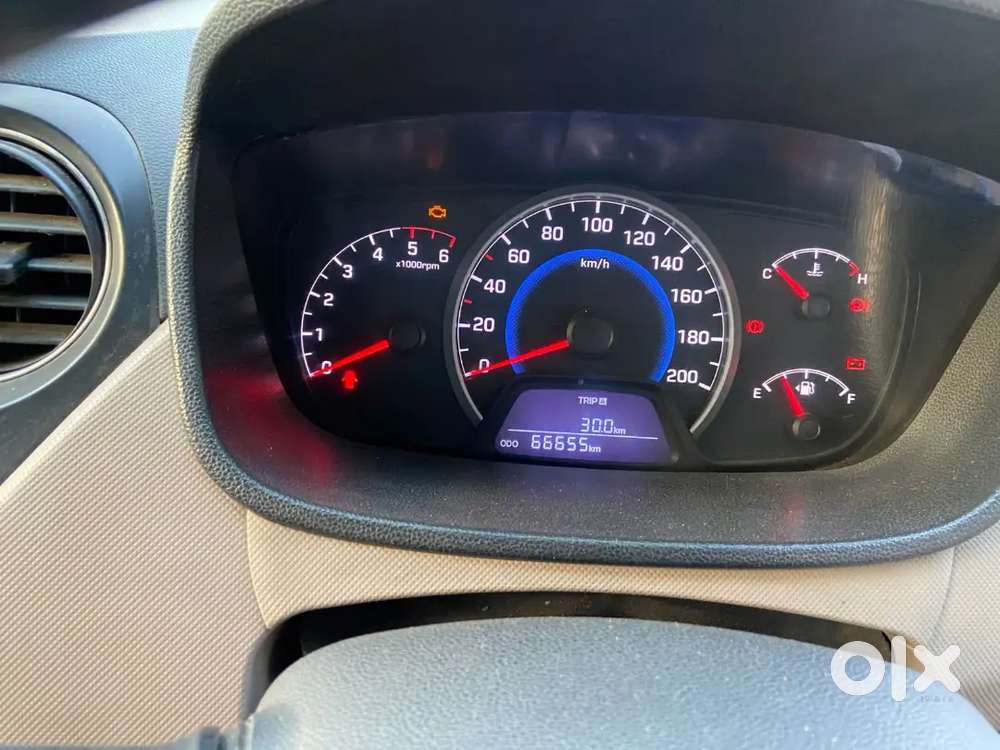 Hyundai Grand I10 2016 Diesel 66500 Km Driven