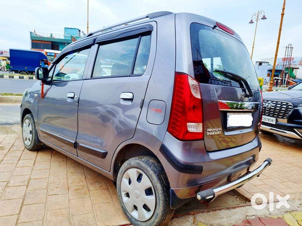Maruti Suzuki Wagon R 1.0 Vxi (o), 2018, Petrol
