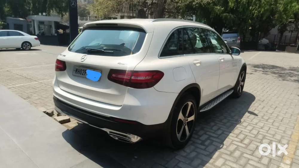 Mercedes-benz Glc 2018 Petrol Well Maintained