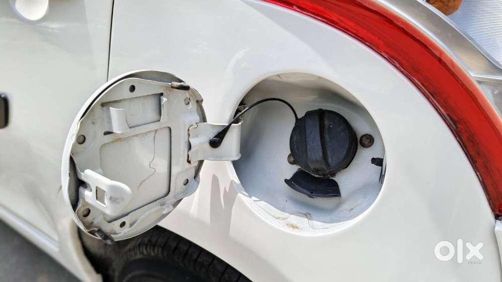 Maruti Suzuki Swift 1.2 Lxi (o), 2017, Cng & Hybrids