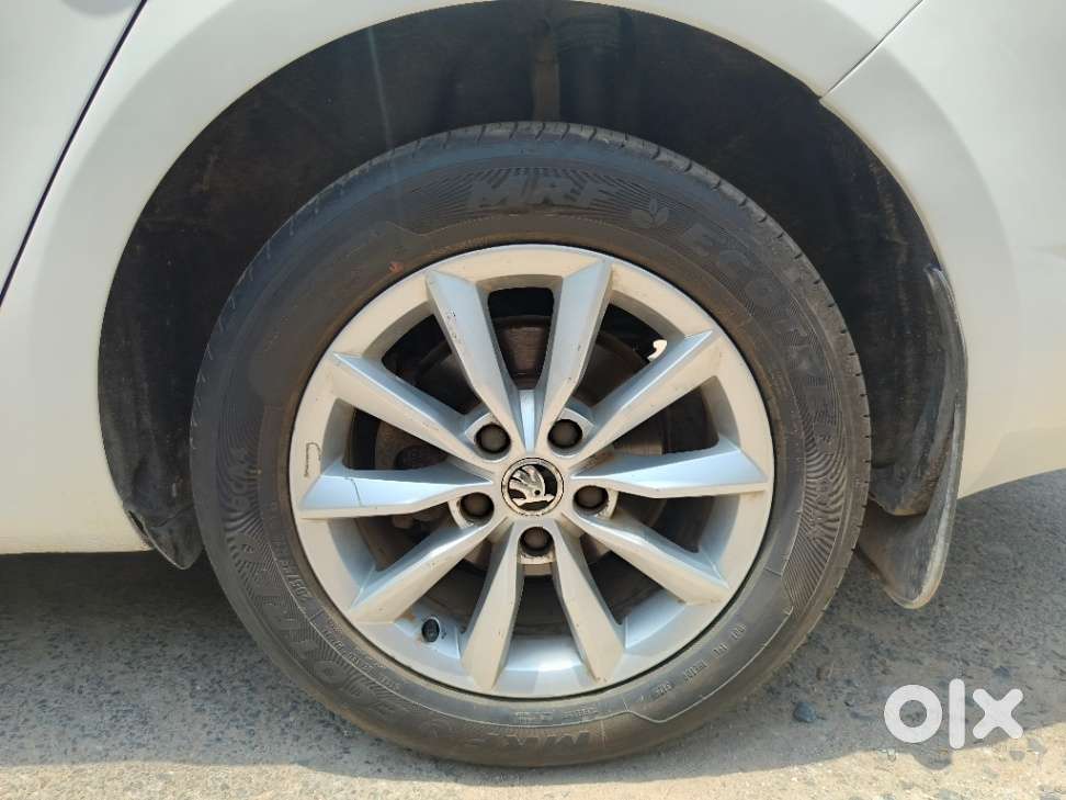 Skoda Octavia 1.8 Tsi Style At, 2016, Petrol