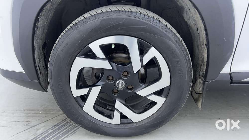 Nissan Magnite 1.0 Xv Premium Turbo Cvt, 2022, Petrol