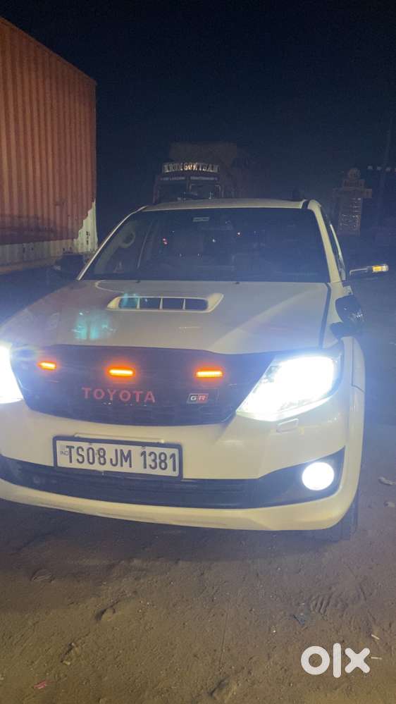 Toyota Fortuner 2013