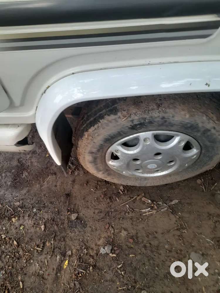 Mahindra Bolero 2015 Diesel 100000 Km Driven