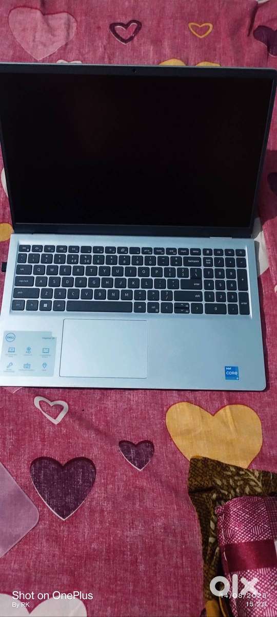 Dell Inspiron 15 3520 core i3