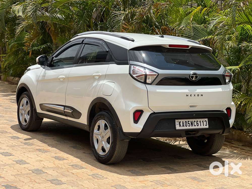 Tata Nexon 1.5 Revotorq Xm (s), 2021, Diesel