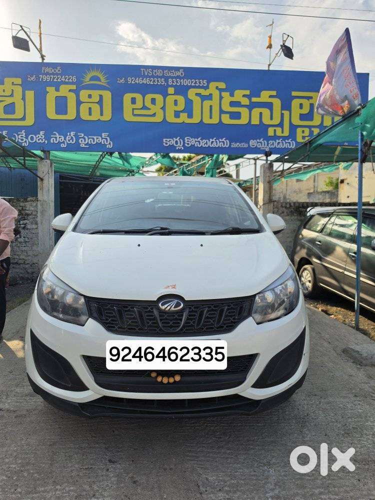 Mahindra Marazzo M4, 2021, Diesel