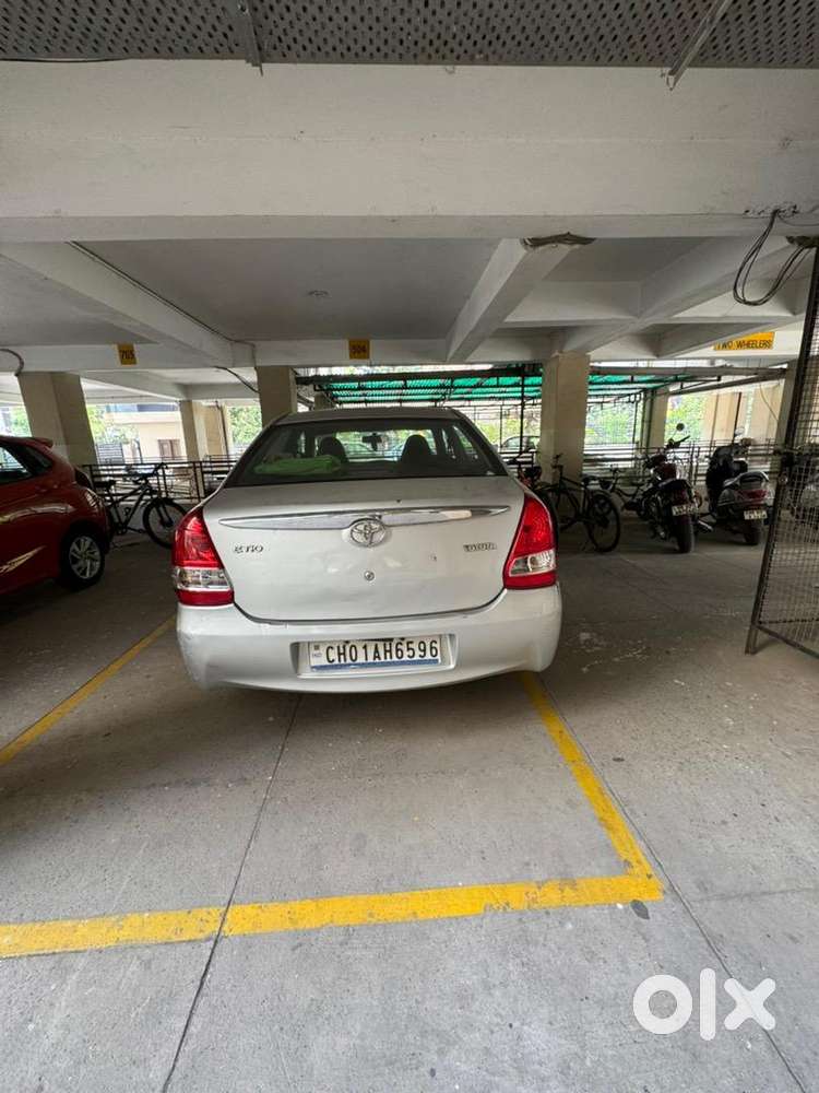 Toyota Etios 2011 Petrol 215000 Km Driven