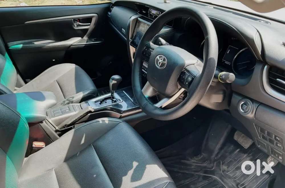 Toyota Fortuner Showroom Condition 4x2 Auto
