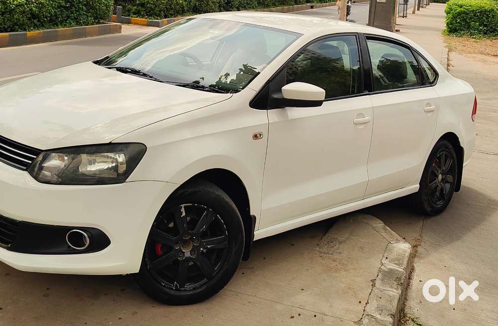 Volkswagen Vento 1.2 Highline Plus At 16 Alloy, 2011, Cng & Hybrids