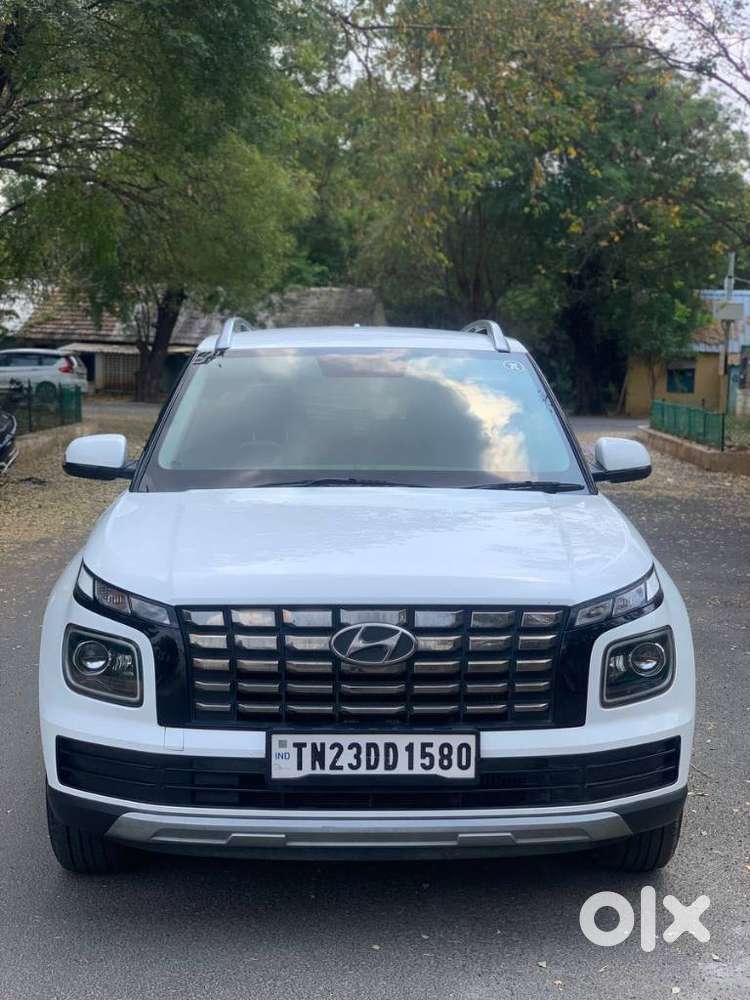 Hyundai Venue 1.0 S (o) Turbo Dct, 2023, Petrol
