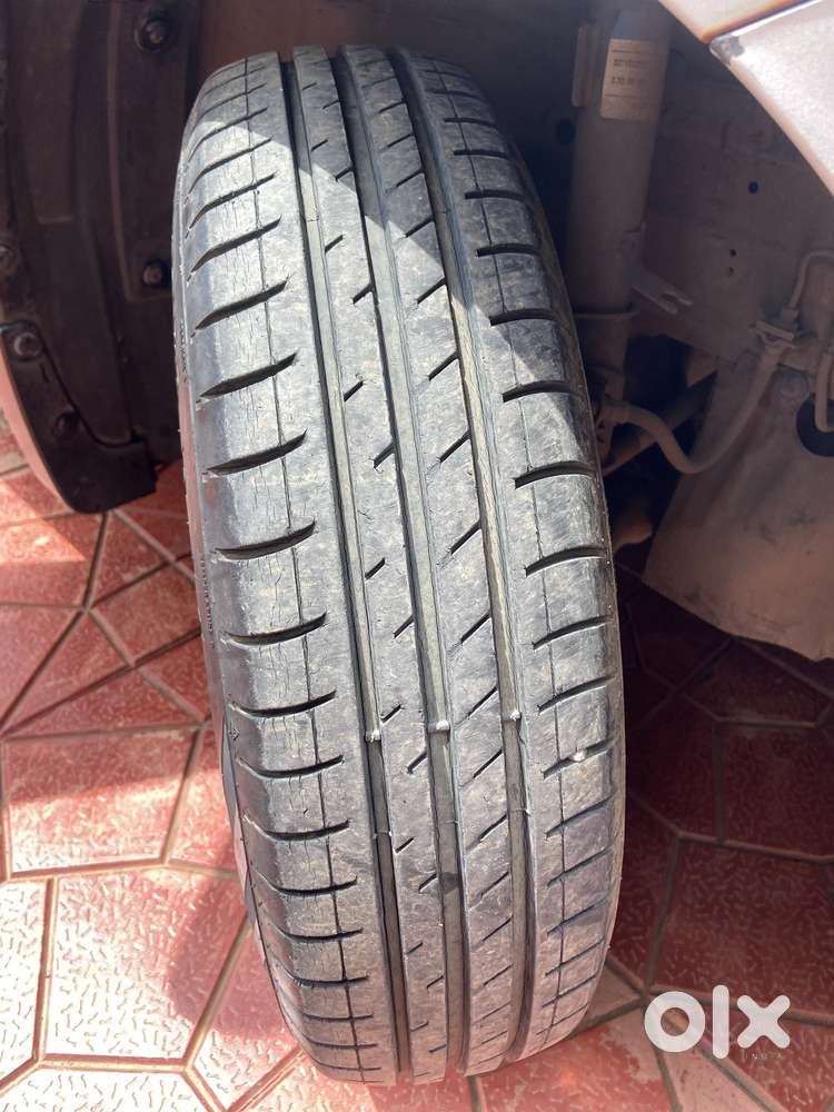 Maruti Suzuki Swift Vxi + Manual, 2013, Petrol