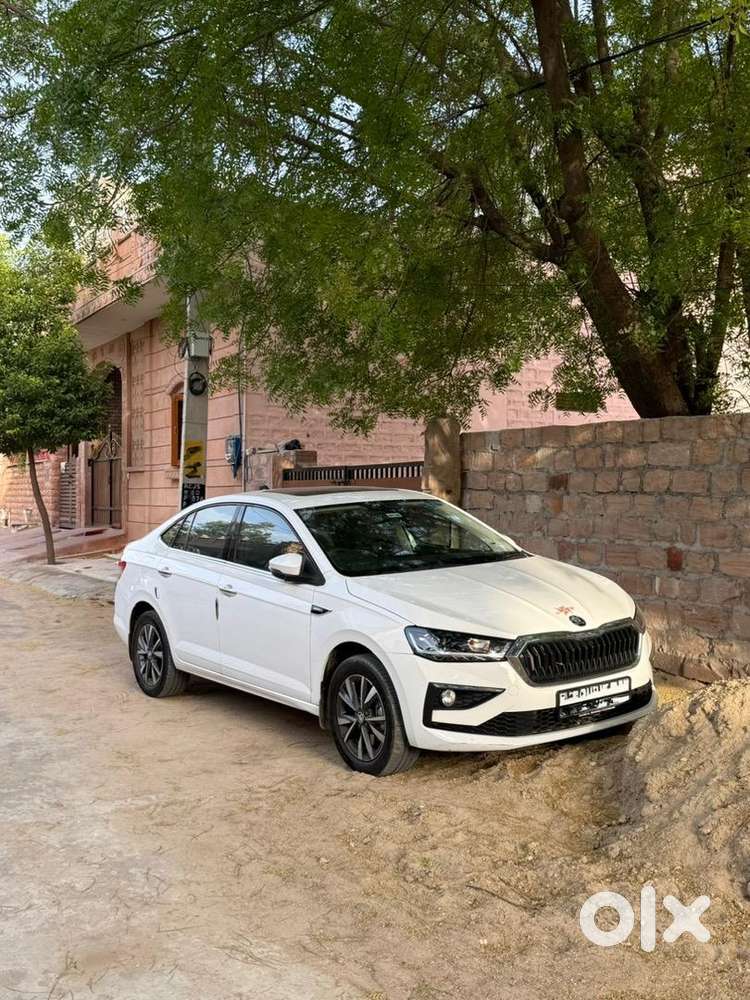 Skoda Slavia 2025 Petrol Well Maintained