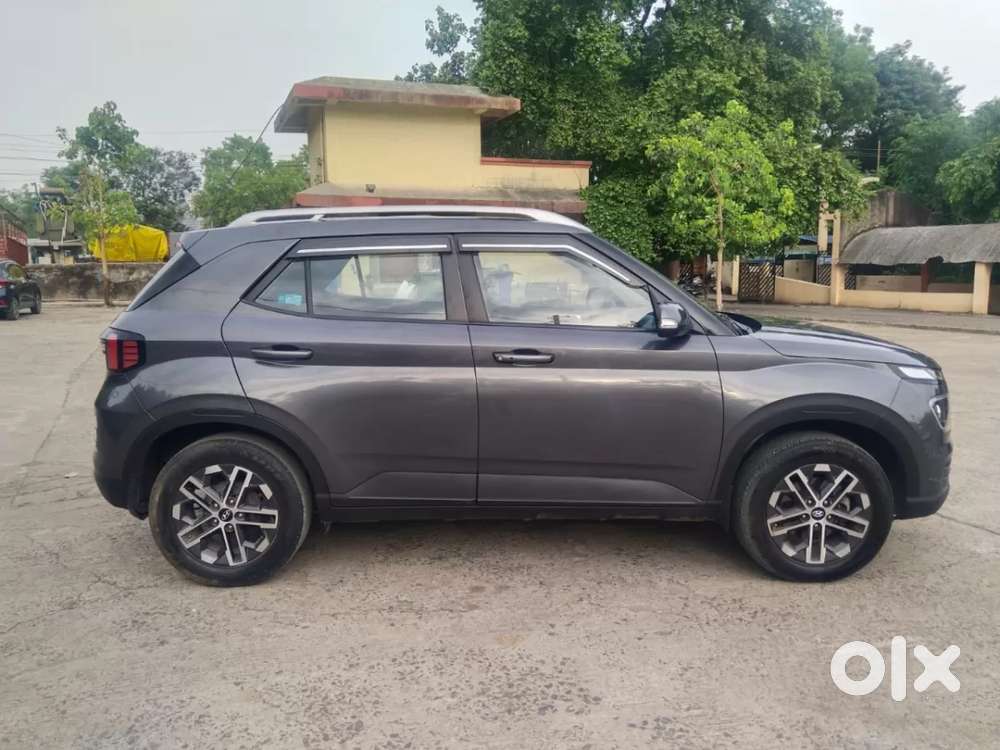 Hyundai Venue Sx (o) Mt 1.5 Diesel, 2023, Diesel
