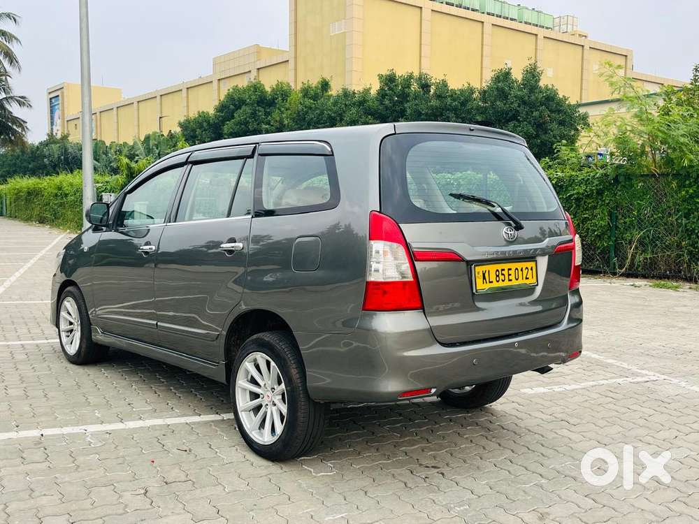 Toyota Innova 2.5 Ev (diesel) Ps 7 Seater Bs Iv, 2014, Diesel