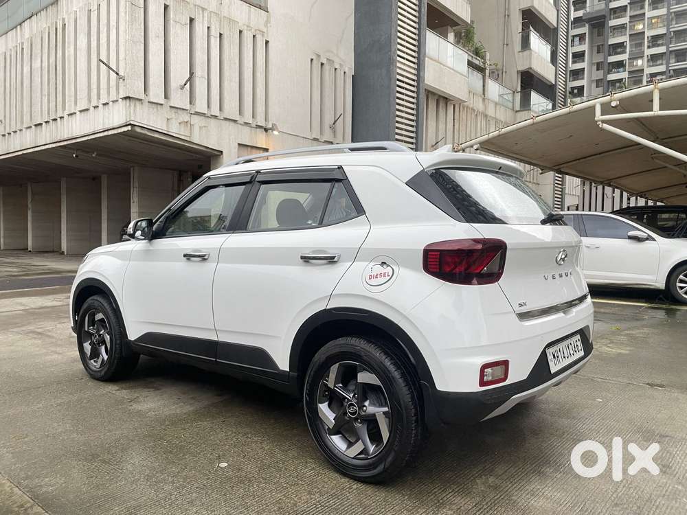 Hyundai Venue Sx (o) Mt 1.5 Diesel, 2022, Diesel