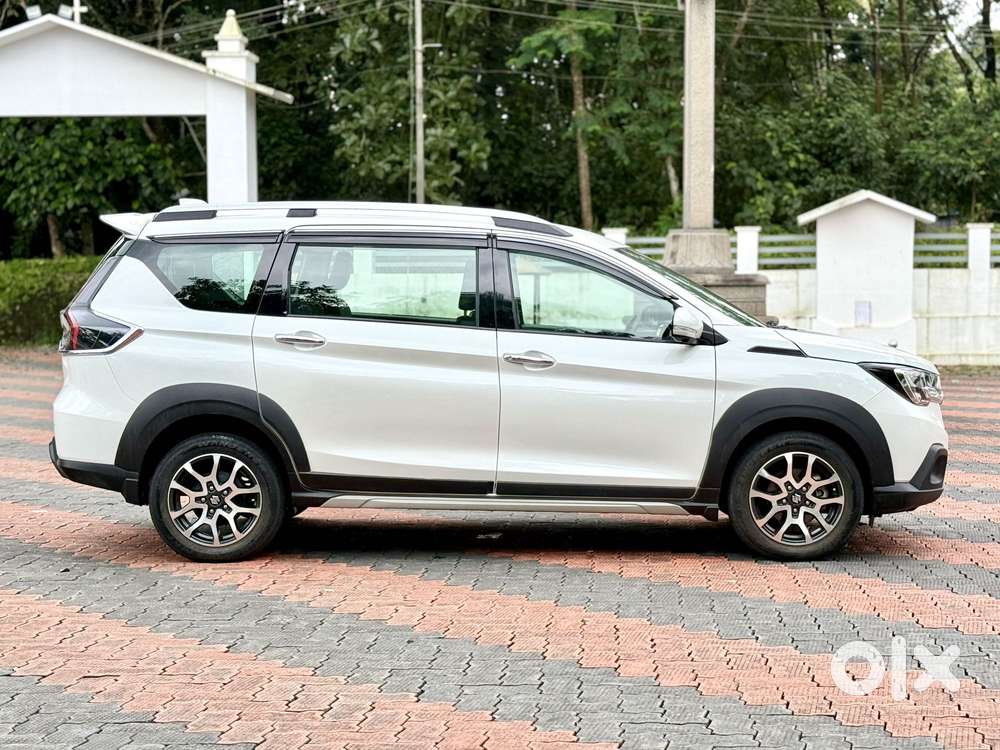 Maruti Suzuki Xl6 1.5 Alpha Plus At, 2022, Petrol