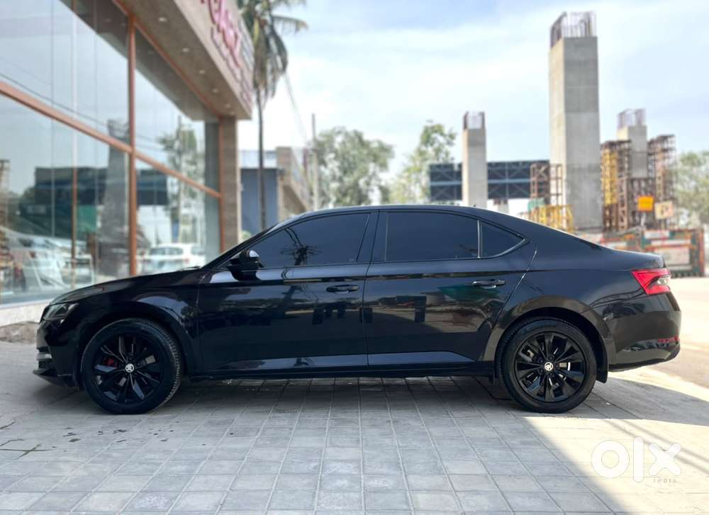 Skoda Superb 2.0 Tsi At L&k, 2021, Petrol