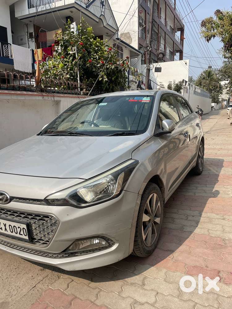 Hyundai I20 2015 Petrol 70000 Km Driven