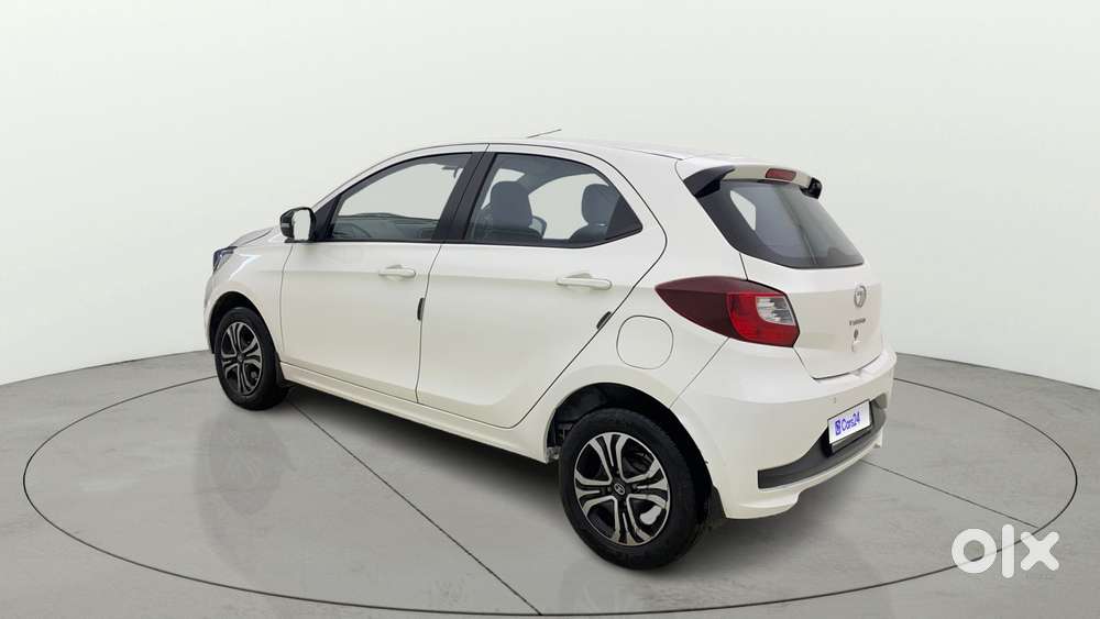 Tata Tiago 1.2 Revotron Xta, 2023, Petrol
