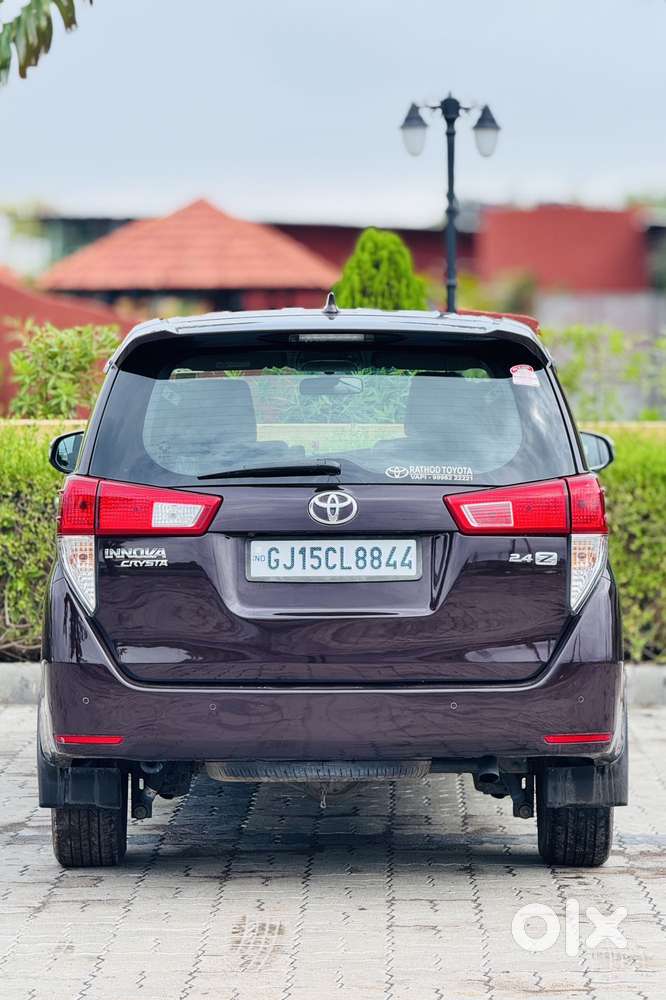 Toyota Innova Crysta 2.8 Zx At 7 Seater, 2022, Diesel
