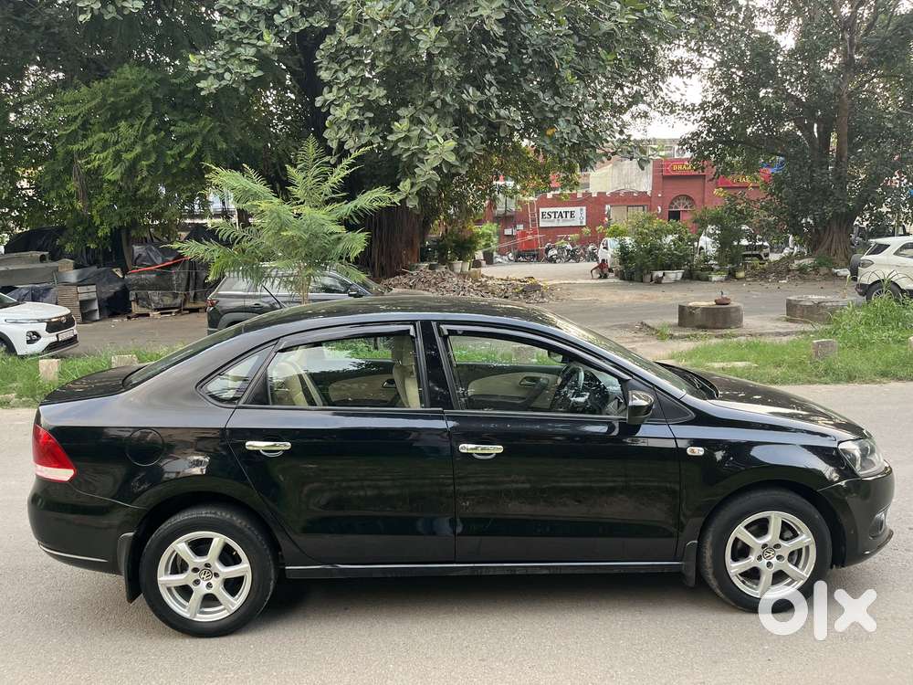 Volkswagen Vento Ipl Ii Petrol Highline At, 2012, Petrol