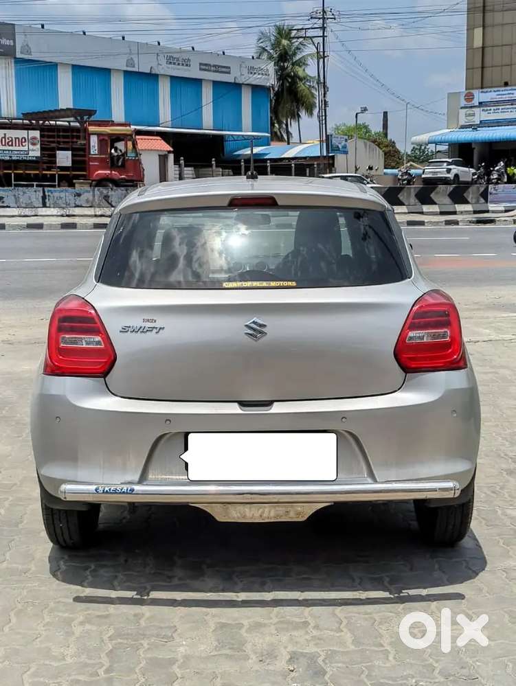 Maruti Suzuki Swift 2022 Petrol 130000 Km Driven