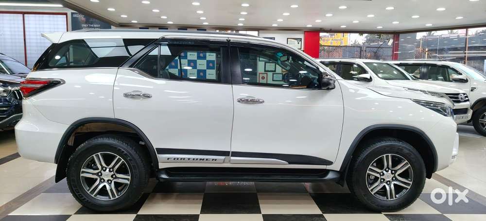 Toyota Fortuner [2021-ongoing] 2.7 2wd Petrol At, 2022, Petrol