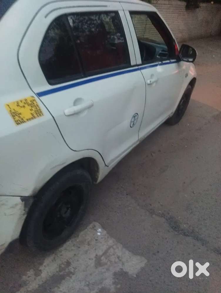 Maruti Suzuki Dzire 2017 Cng & Hybrids 300000 Km Driven , A1 Condition
