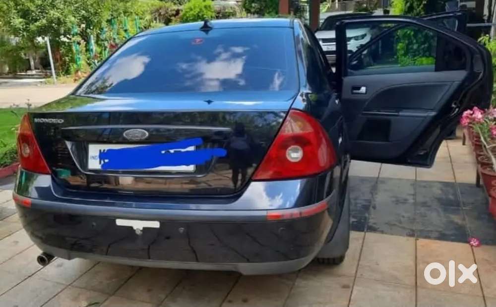 Ford Mondeo 2005 Petrol 100000 Km Driven
