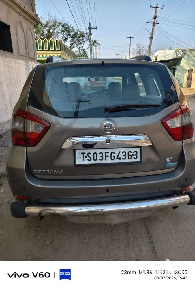Nissan Terrano 2014 Diesel 90000 Km Driven