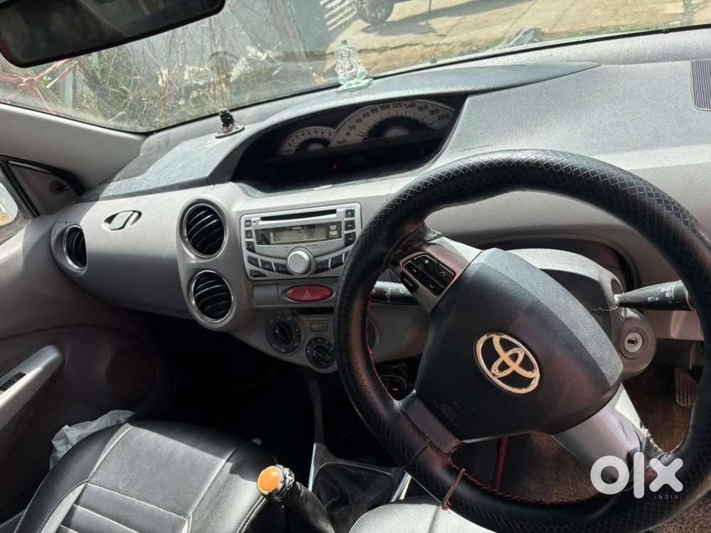 Toyota Etios Petrol Manual 2011
