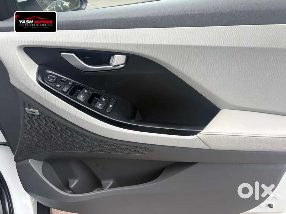 Hyundai Creta Sx (o) 1.5 Petrol Cvt, 2025, Petrol