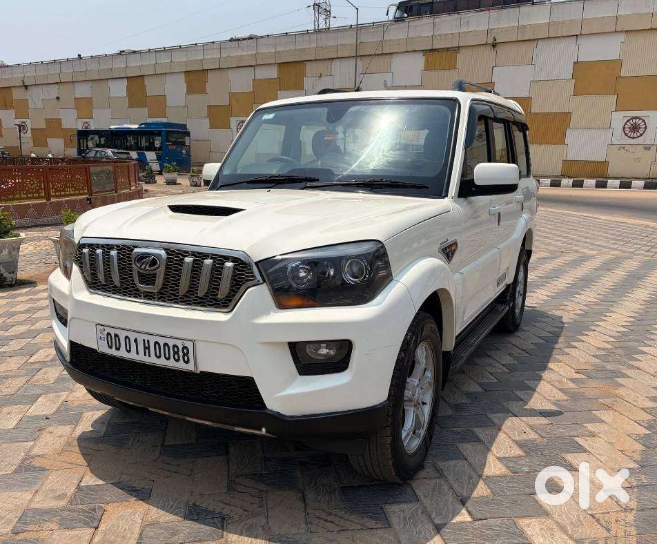Mahindra Scorpio 1.99 S10, 2015, Diesel