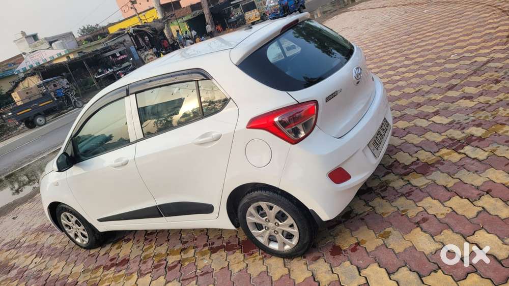 Hyundai Grand I10 Magna, 2015, Petrol