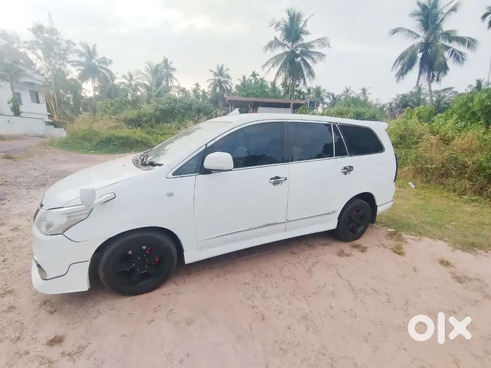 Toyota Innova 2010 Diesel Well Maintained