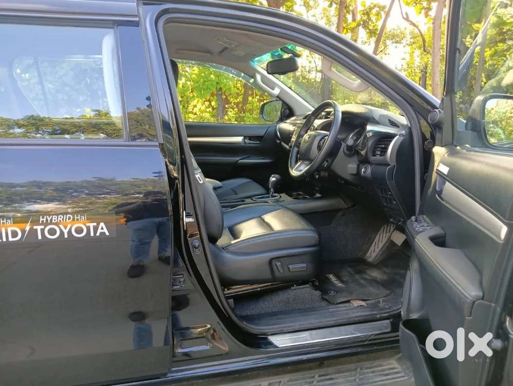Toyota Hilux 2.8 High 4x4 Mt, 2025, Diesel