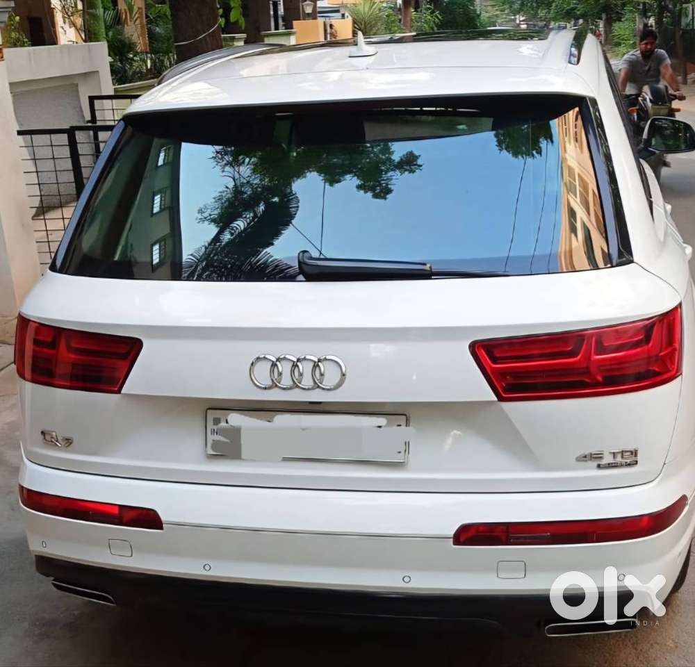 Audi Q7 Black Badge