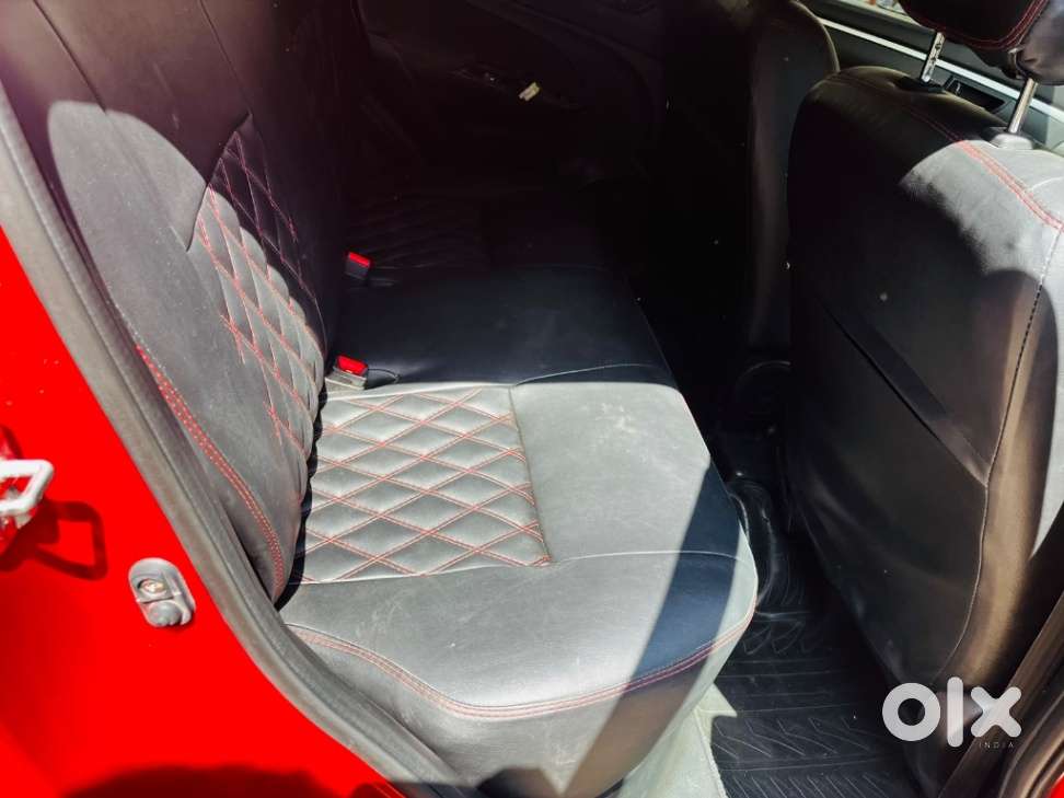 Maruti Suzuki Swift Zxi, 2012, Petrol