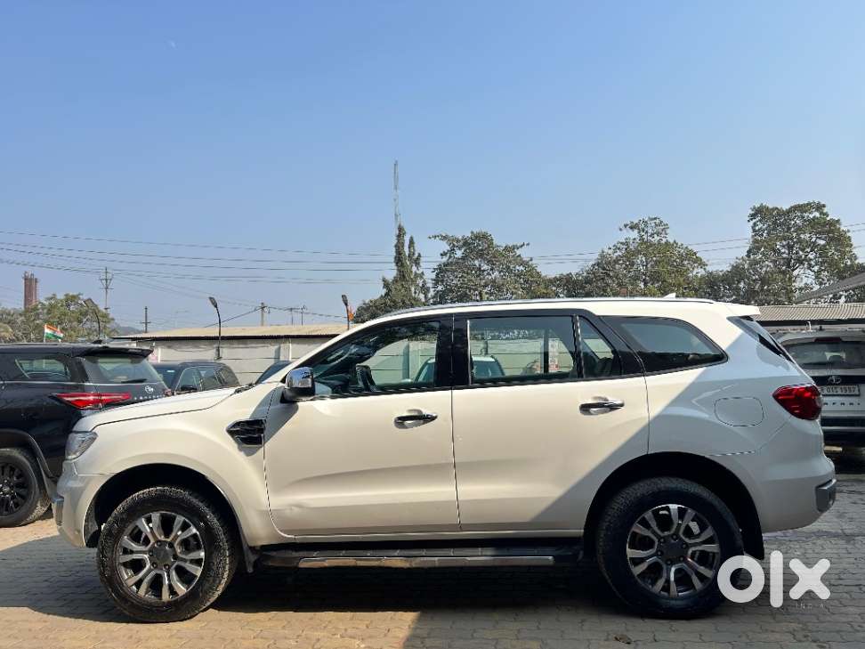 Ford Endeavour 3.2 Titanium 4x4 At, 2017, Diesel