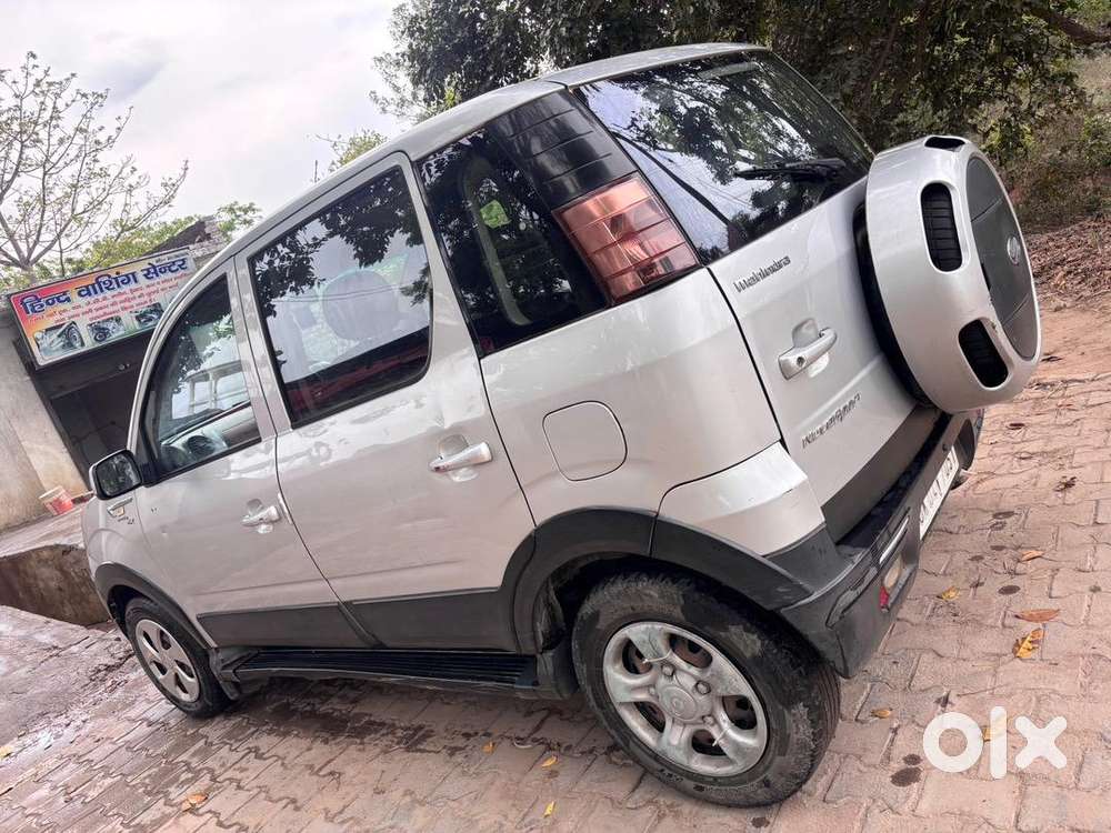 Mahindra Nuvo Sport 7 Seater Car Good Condition