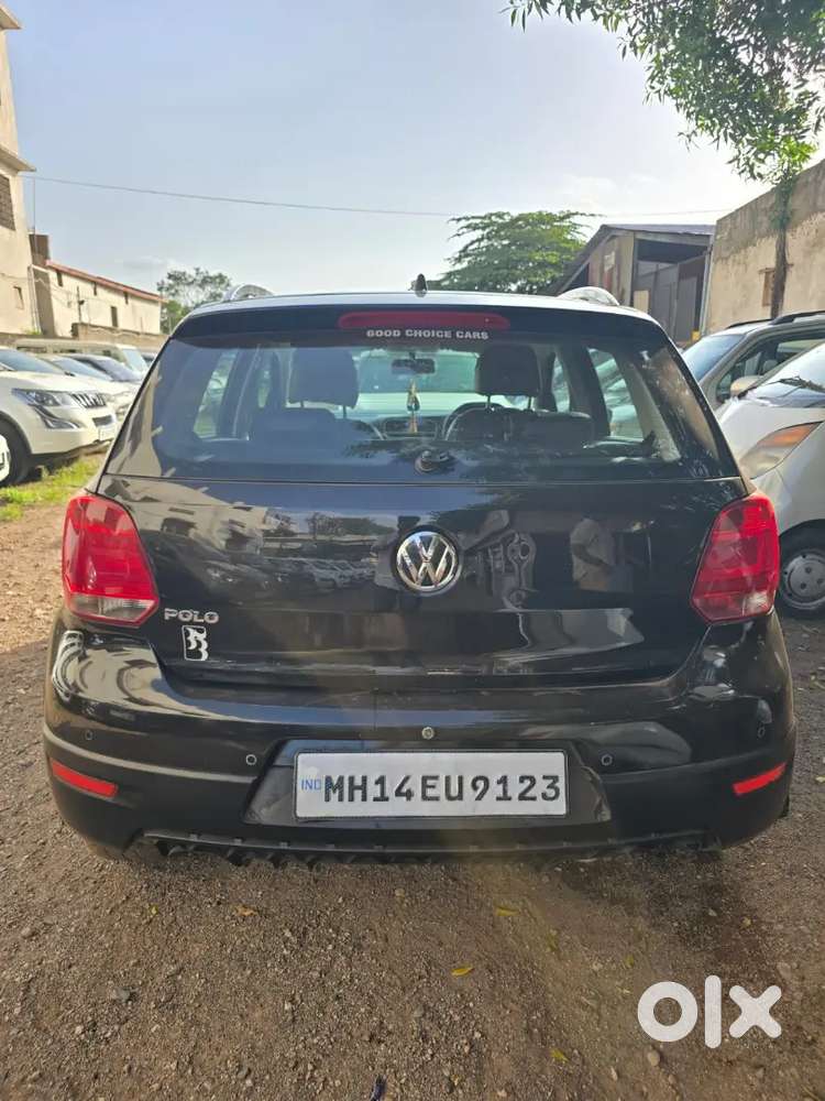 Volkswagen Crosspolo 2015 Petrol 115000 Km Driven