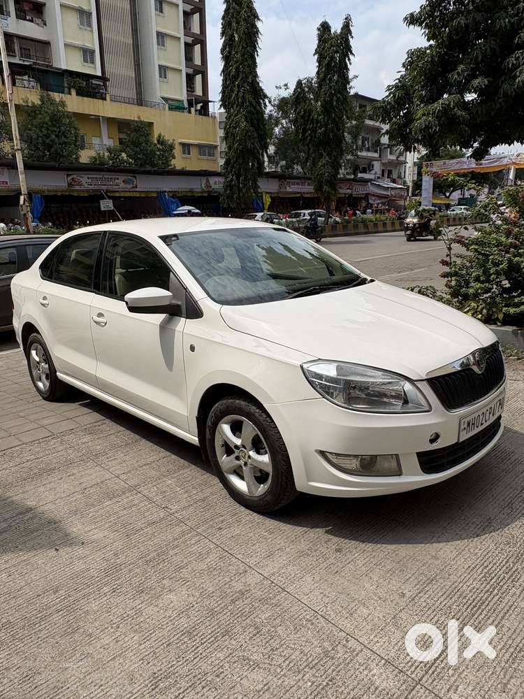 Skoda Rapid 1.6 Mpi At Elegance, 2012, Petrol
