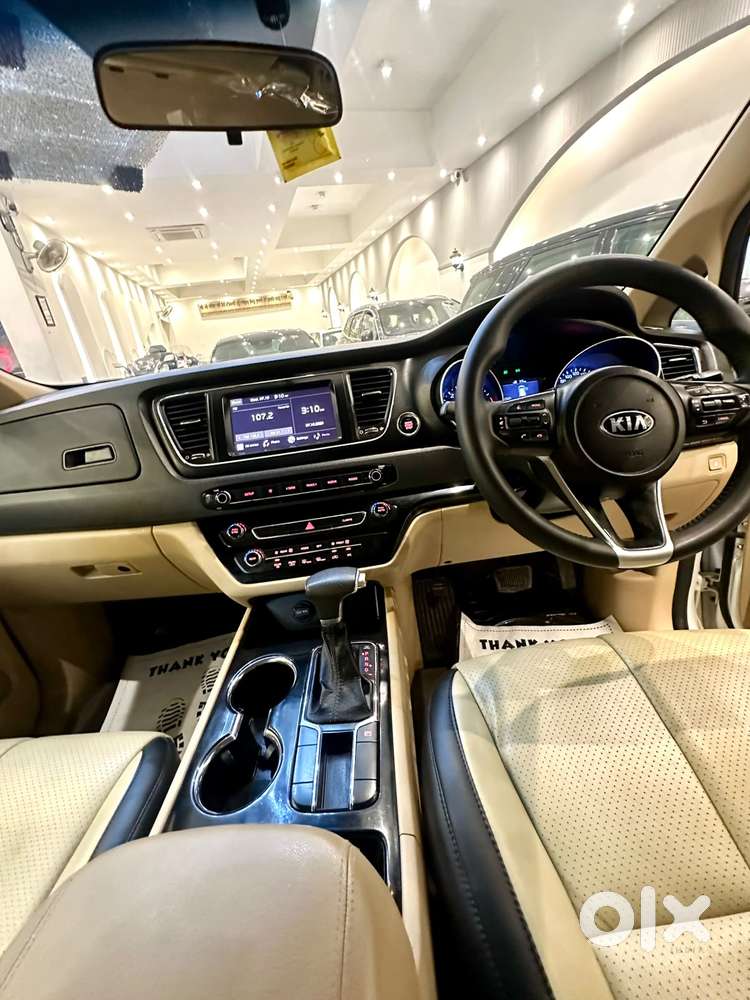 Kia Carnival Premium, 2021, Diesel