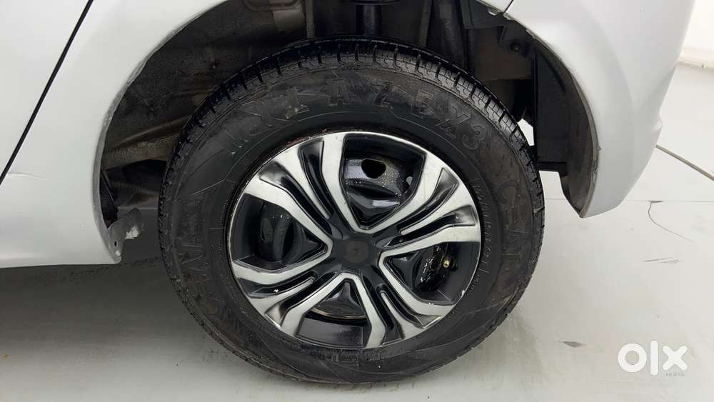 Tata Tiago 1.2 Revotron Xm, 2016, Petrol