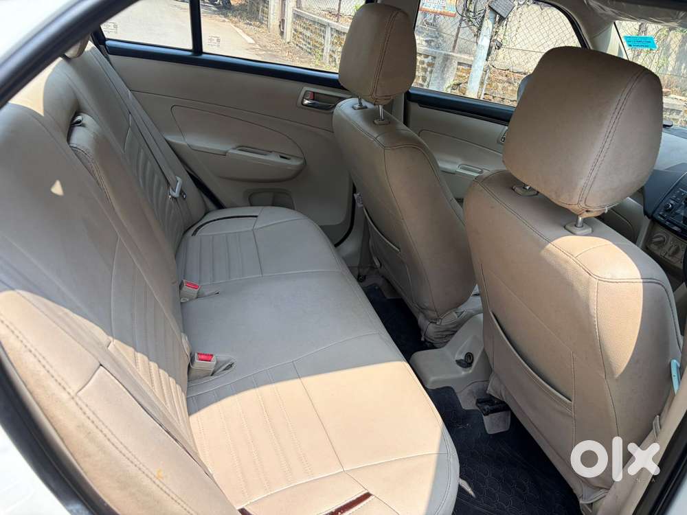 Maruti Suzuki Swift Dzire Vxi Optional, 2015, Petrol