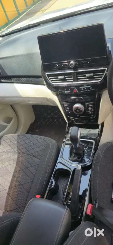 Mahindra Xuv 3xo Mx3 Automatic 2024 Petrol