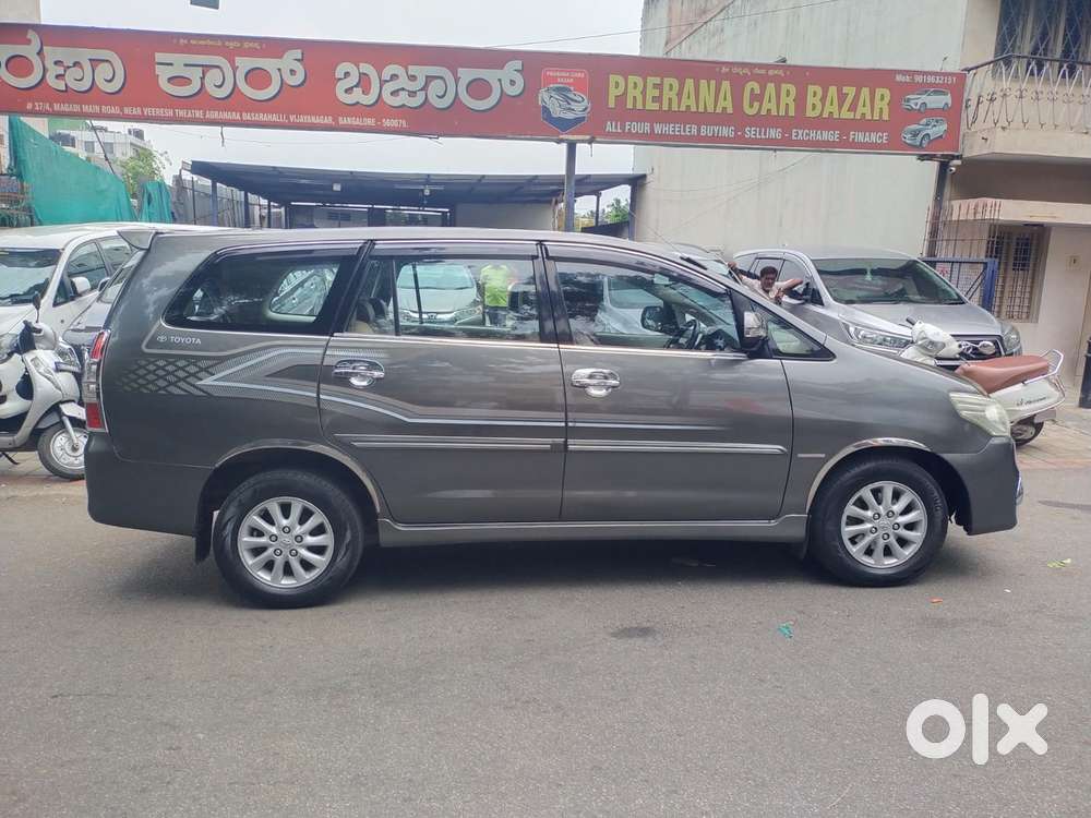 Toyota Innova 2.5 Vx 8 Str Bs-iii, 2013, Diesel