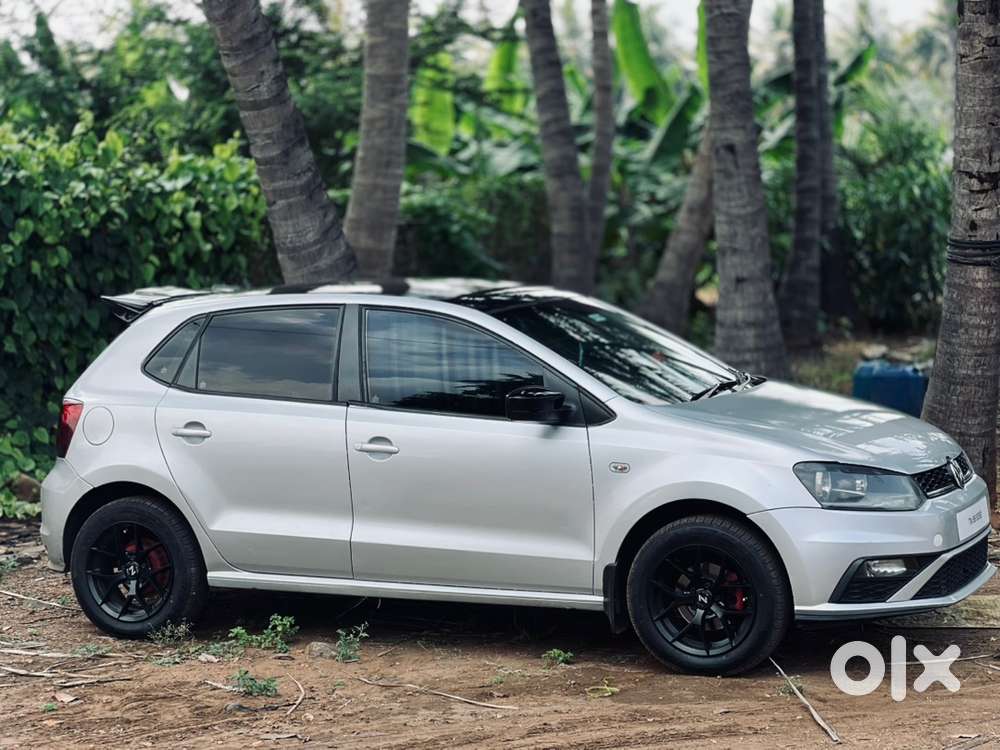 Volkswagen Polo 2015 Car